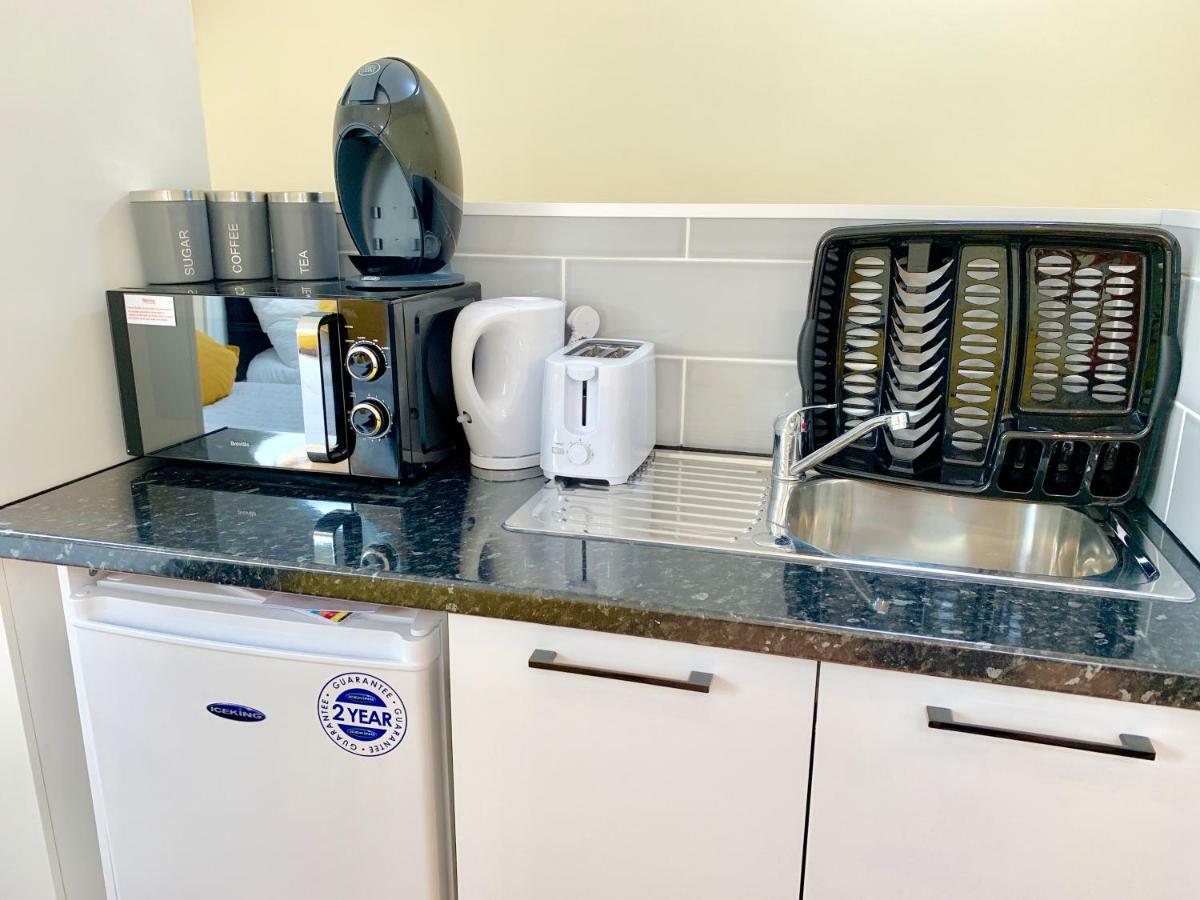London Studio Apartments, Private Bathrooms And Parking Ilford Exterior foto
